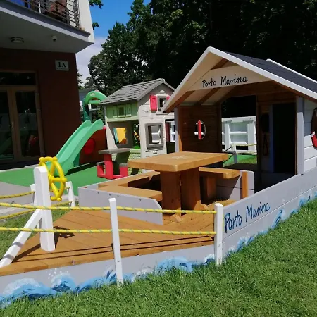 ゲストハウス Porto Marina 3*