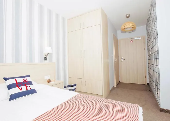 Porto Marina كرينيتا مورسكا