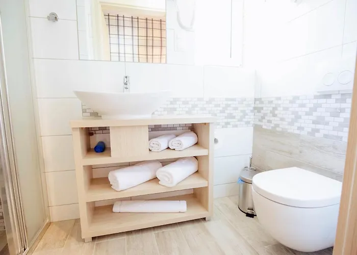 بيت ضيافة Porto Marina