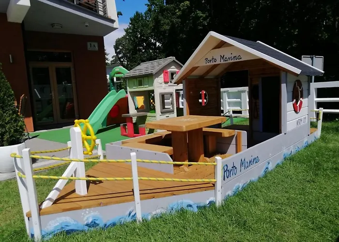 بيت ضيافة Porto Marina 3*